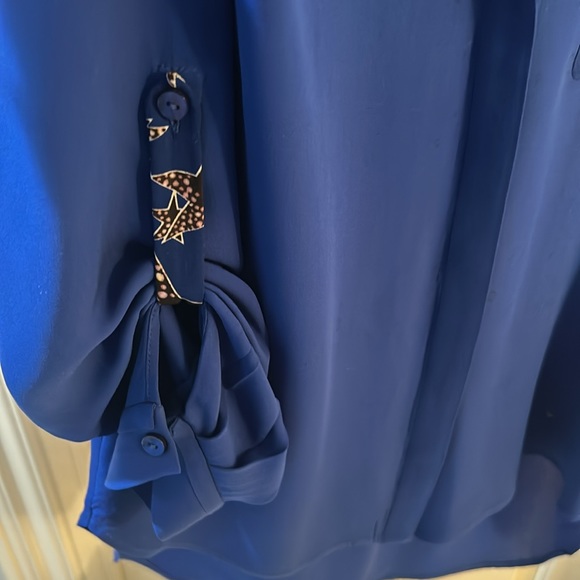 DVF, blue blouse with star detail, size 6 - Picture 3 of 4
